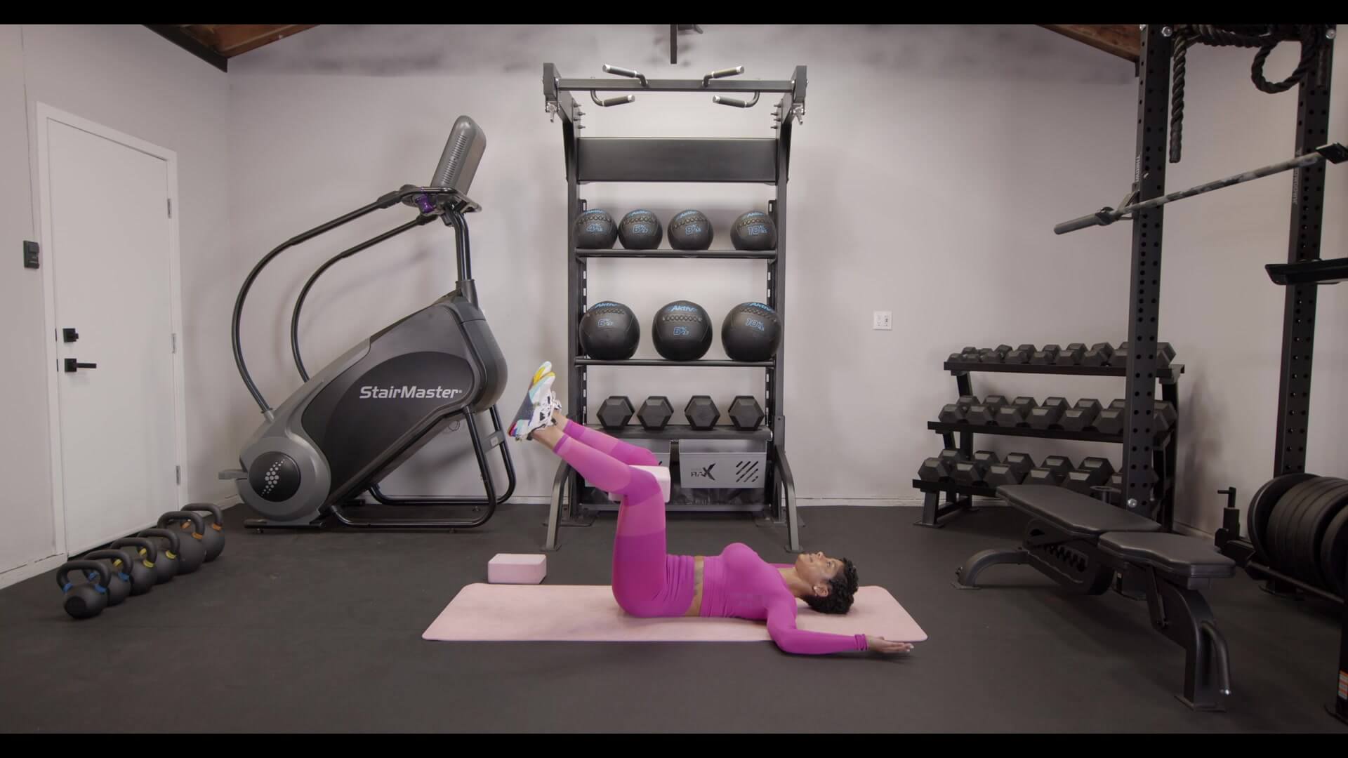 Supine Pelvic Rotations - Tru Training