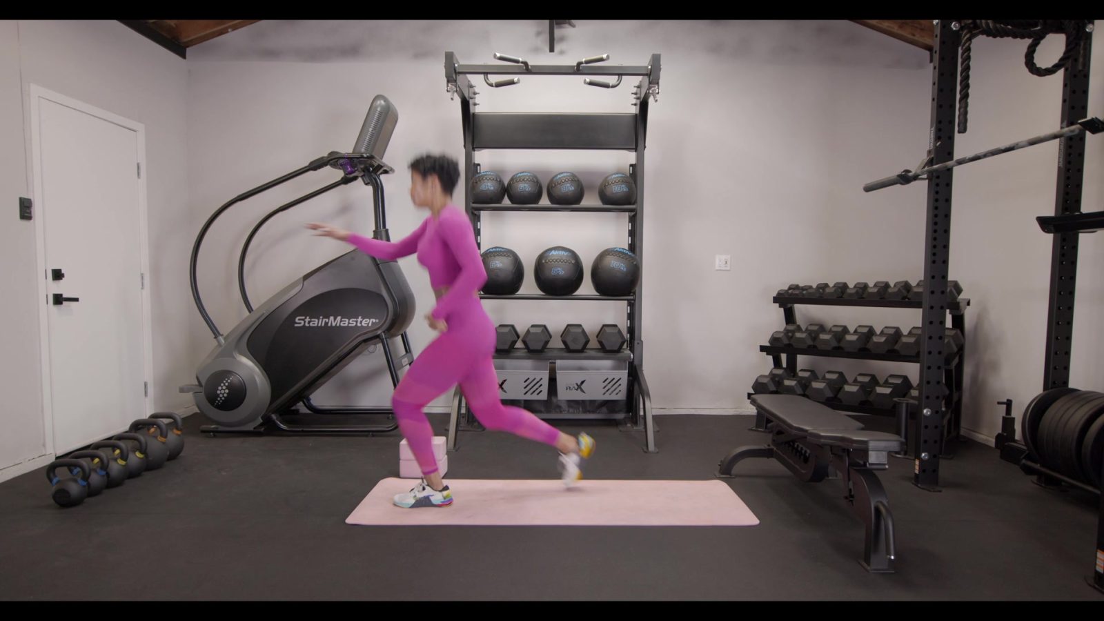 Standing Drop Lunge W Reach To Stab - Tru Training